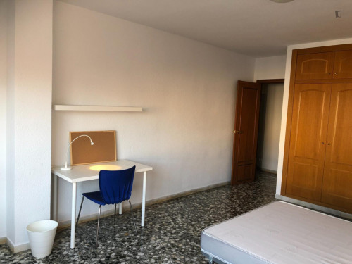 Welcoming double bedroom in La Saída