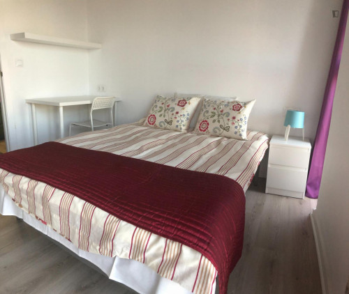 Double bedroom, with balcony, in 7-bedroom apartment  - Gallery -  5