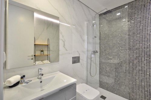 Marvellous 1-bedroom apartment in the heart of Braga - Gallery - 9