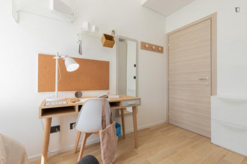 Cute double bedroom in Aurora - Gallery - 5