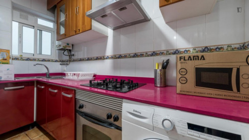 Charismatic single bedroom in Mont-Olivet