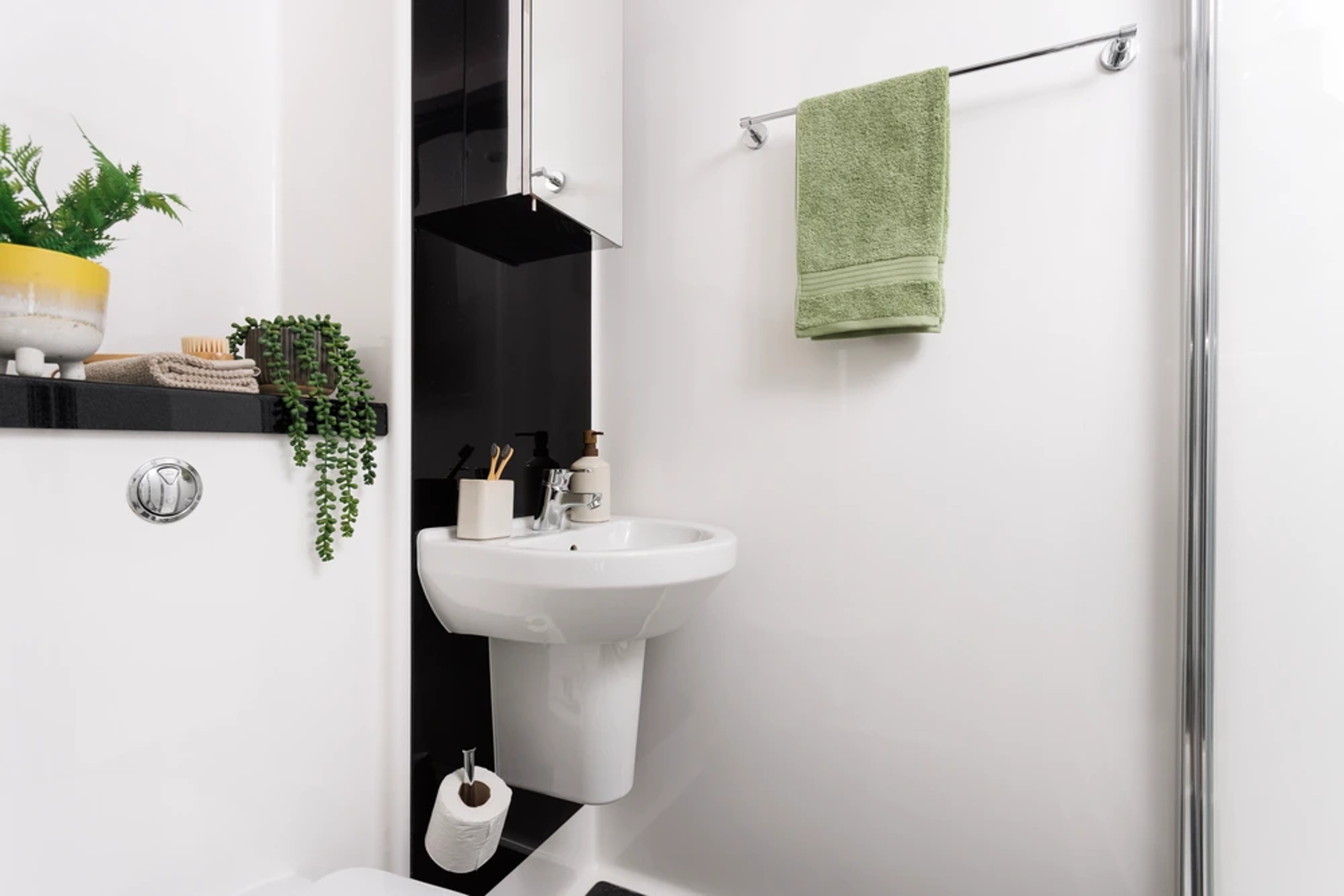 Medium Standard Double Studio - Houghall Court Unite - Gallery - 3
