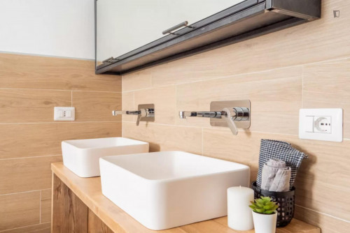 Beautiful 2-bedroom apartment in the centre of Milan - Gallery - 11