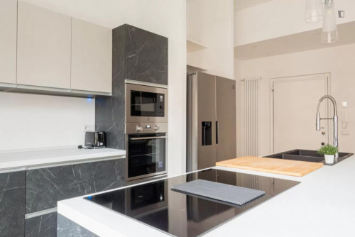 Beautiful 2-bedroom apartment in the centre of Milan - Gallery - 19