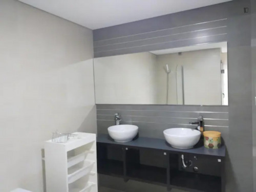 Amazing 4-bedroom house, with outdoor swimming pool, in Vimieiro - Gallery - 7