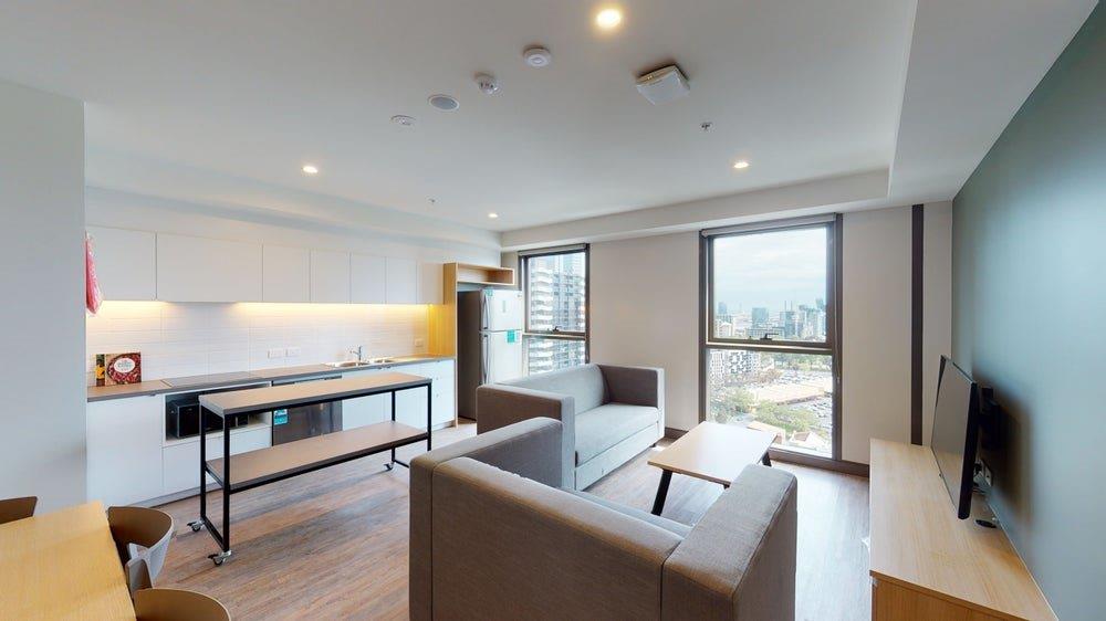 5 Bedroom Multishare Ensuite - 3