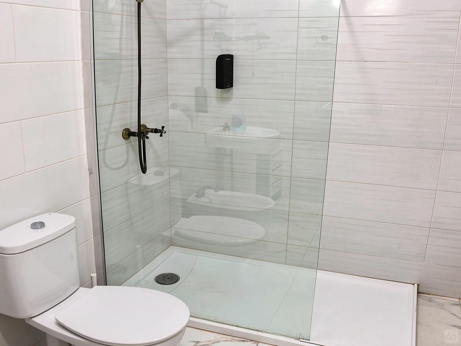 Roque Nublo - Stylish Coliving Space with Rooftop Terrace in Vibrant Triana - Vegueta - Gallery - 59