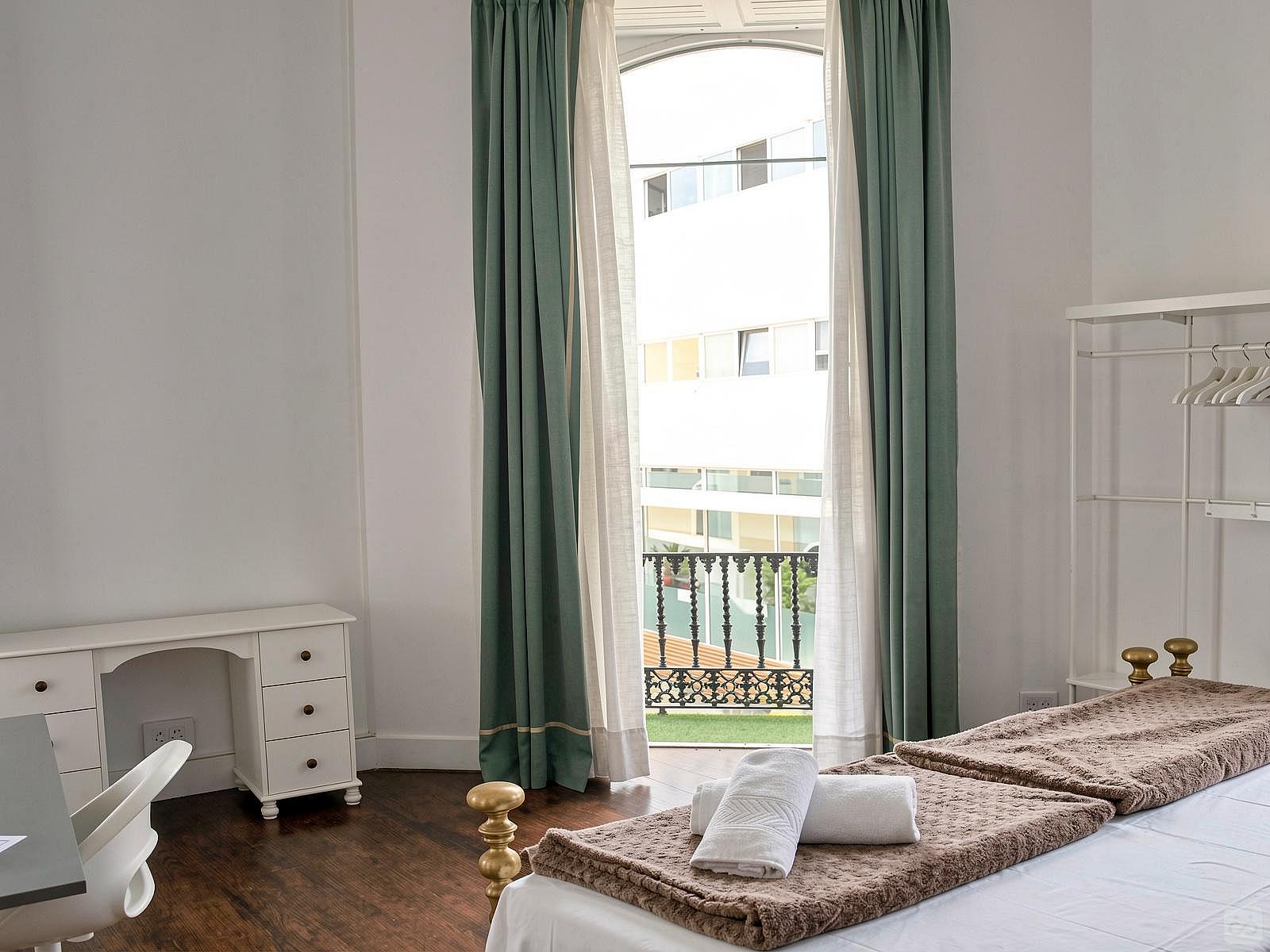 Jardín Canario - Stylish Coliving Space with Rooftop Terrace in Vibrant Triana - Vegueta - Gallery - 48