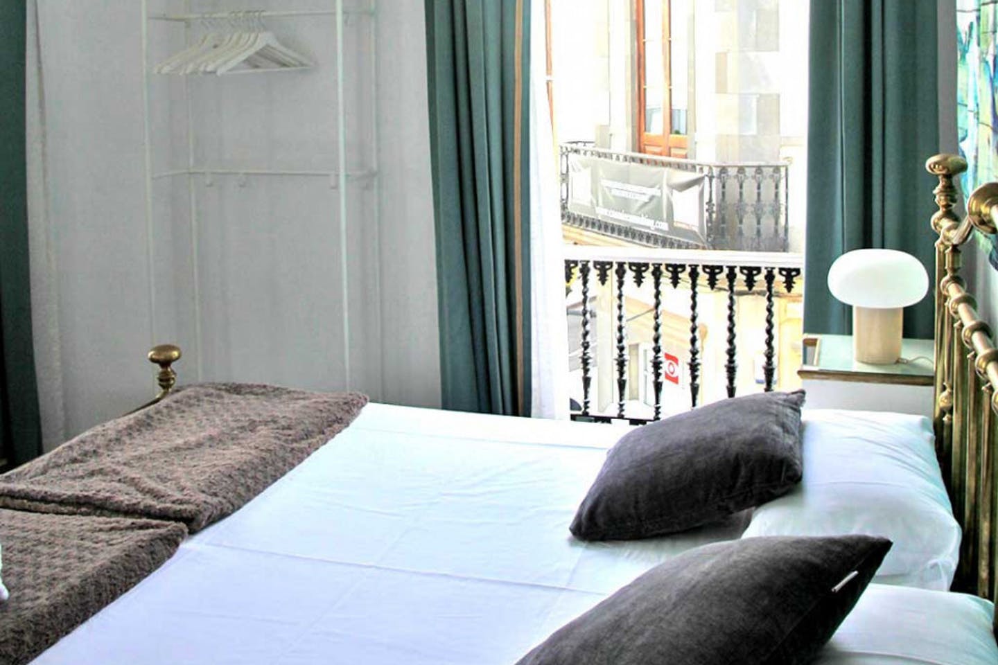 Jardín Canario - Stylish Coliving Space with Rooftop Terrace in Vibrant Triana - Vegueta - Gallery - 6