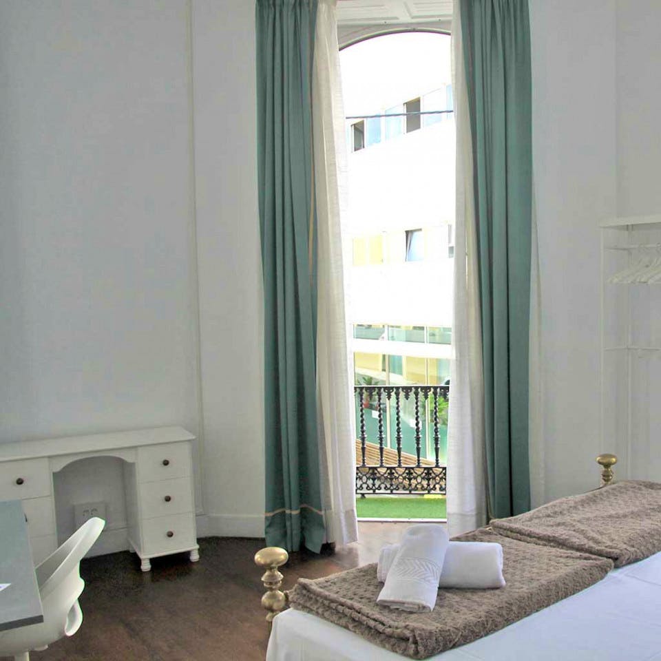 Jardín Canario - Stylish Coliving Space with Rooftop Terrace in Vibrant Triana - Vegueta - Gallery - 21