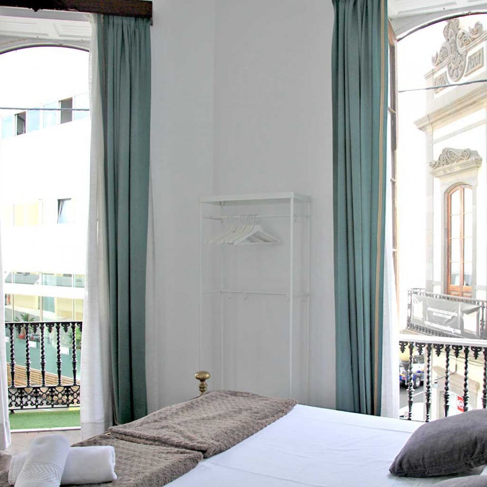 Jardín Canario - Stylish Coliving Space with Rooftop Terrace in Vibrant Triana - Vegueta - Gallery - 13