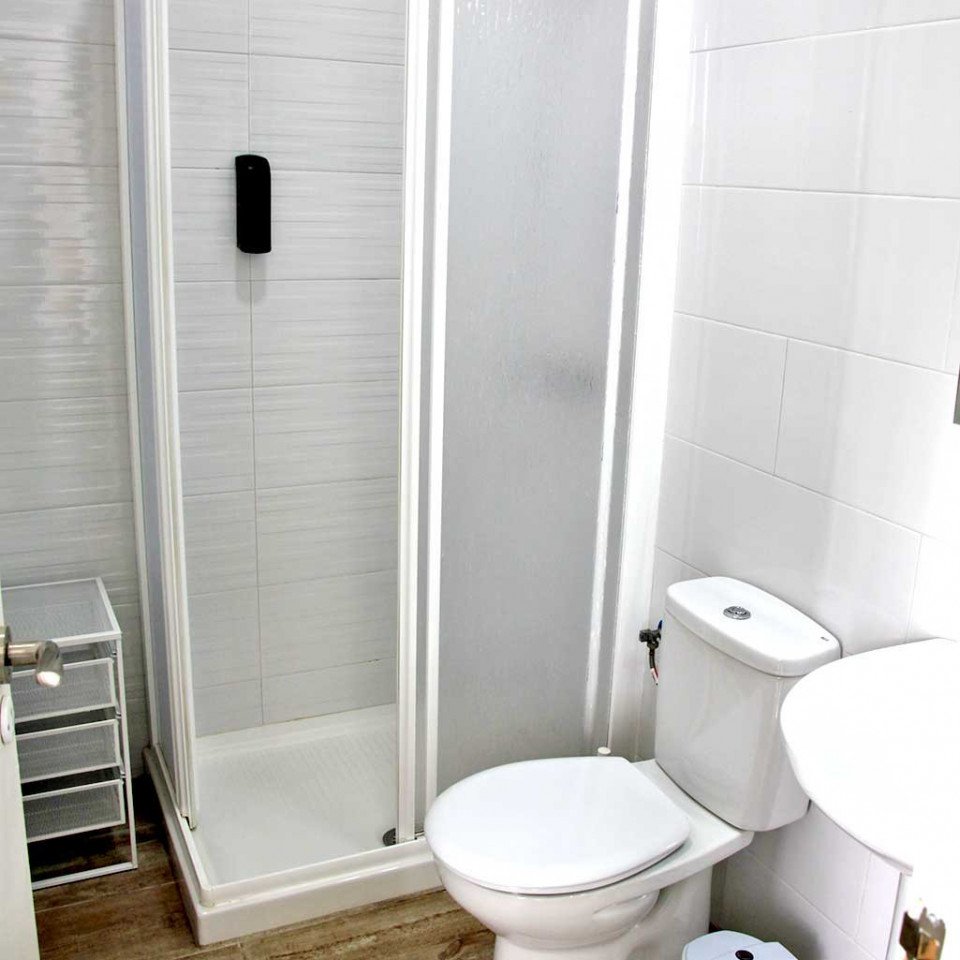 Mogán - Stylish Coliving Space with Rooftop Terrace in Vibrant Triana - Vegueta - Gallery - 34