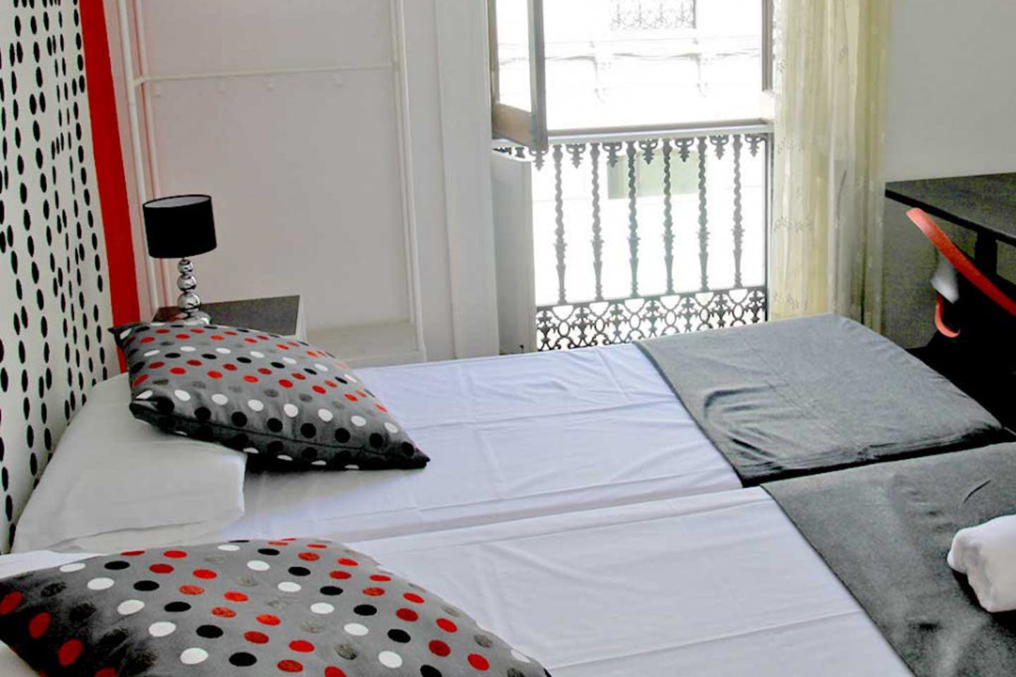 Alfredo Kraus - Stylish Coliving Space with Rooftop Terrace in Vibrant Triana - Vegueta - Gallery - 4