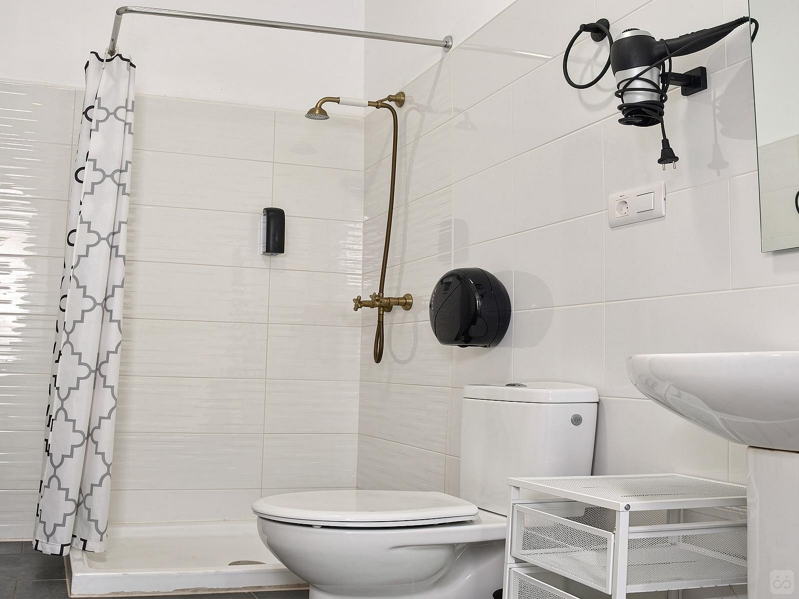 Alfredo Kraus - Stylish Coliving Space with Rooftop Terrace in Vibrant Triana - Vegueta - Gallery - 48
