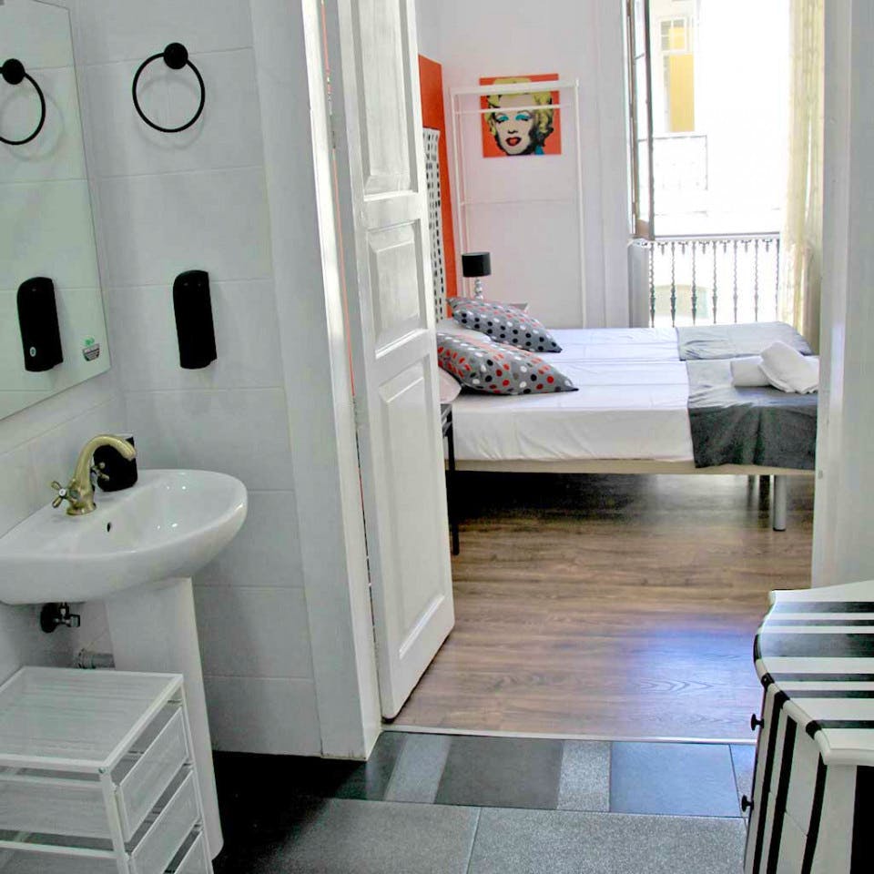 Alfredo Kraus - Stylish Coliving Space with Rooftop Terrace in Vibrant Triana - Vegueta - Gallery - 22