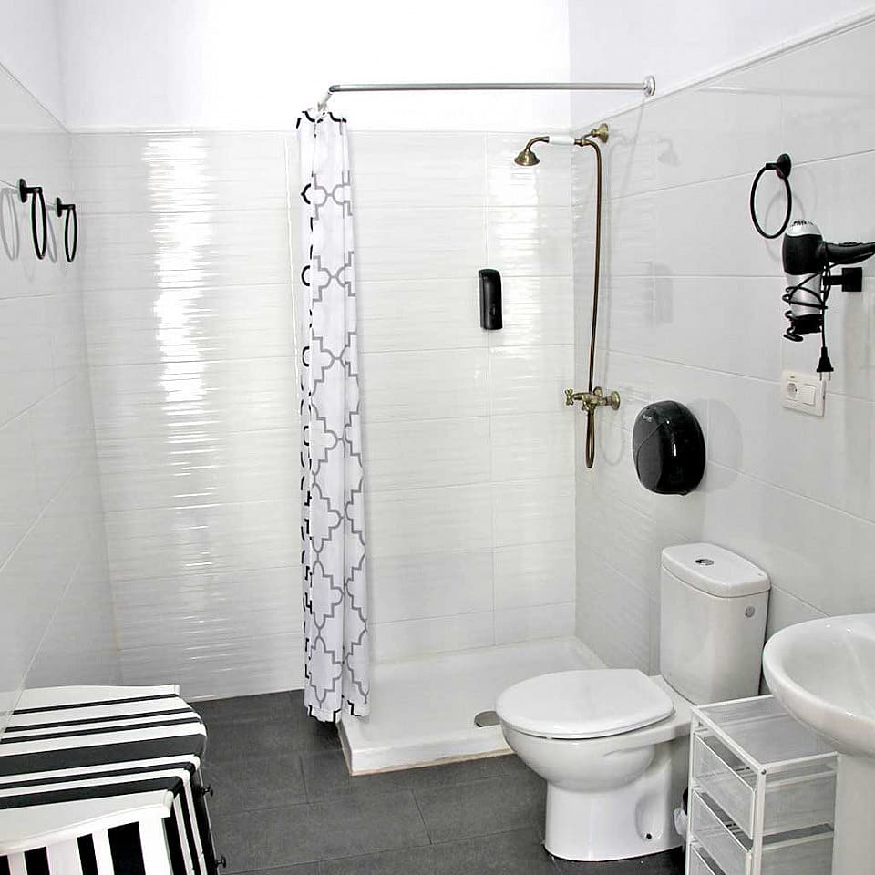 Alfredo Kraus - Stylish Coliving Space with Rooftop Terrace in Vibrant Triana - Vegueta - Gallery - 39