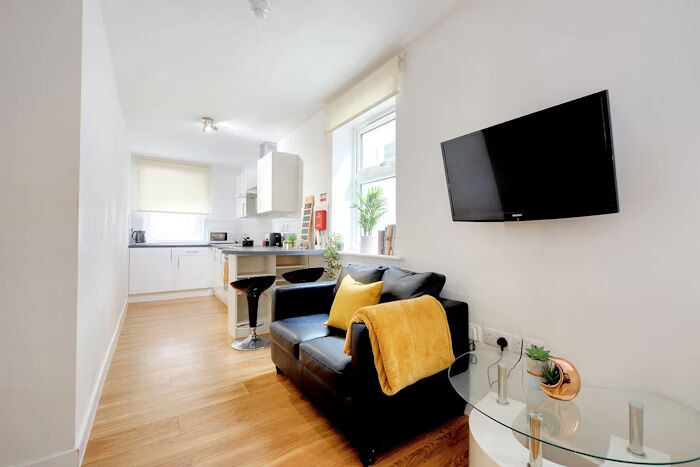  Studio Gold  -  Newarke Street  - Gallery -  3