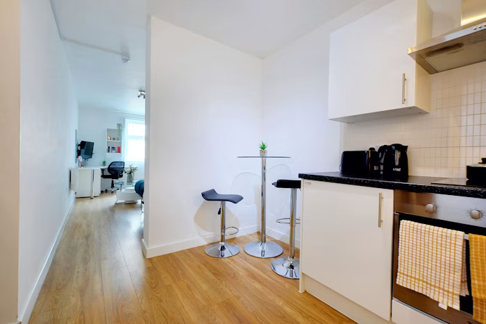  Studio Bronze Plus  -  Newarke Street  - Gallery -  6