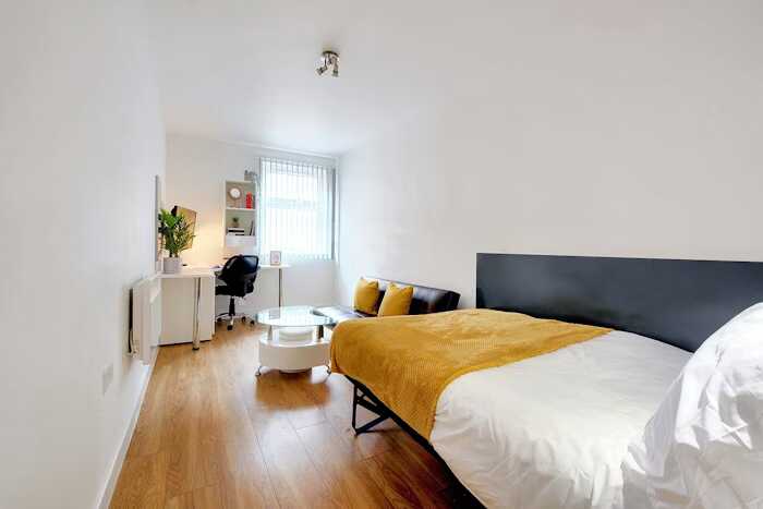  Studio Silver Plus  -  Newarke Street  - Gallery -  4