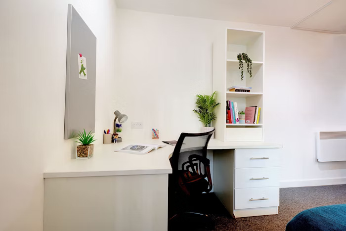  Two Bed Basic  -  Newarke Street  - Gallery -  4