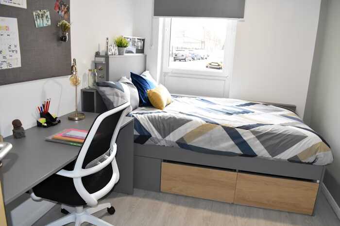  Four Bed Apartment (Shared)  -  Queens Court  - Gallery -  1