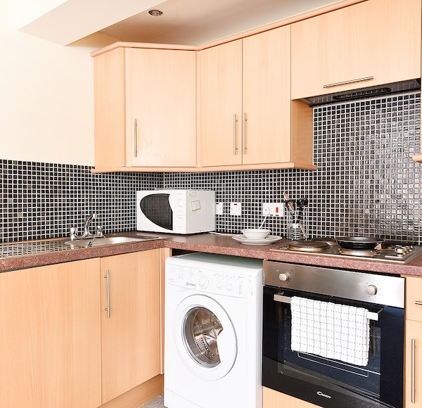  Studio Gold  -  Queens Court  - Gallery -  2