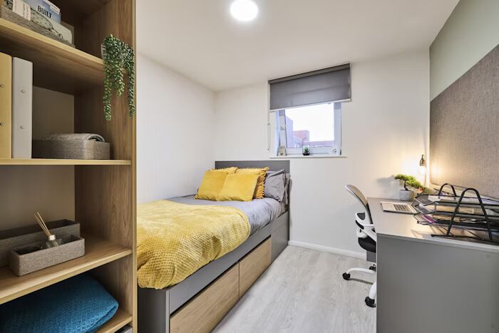  One Bed Apartment  -  Queens Court  - Gallery -  1