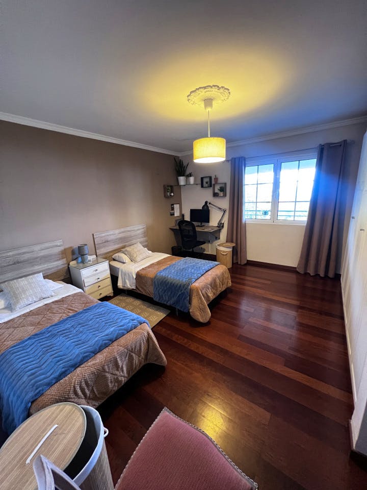 Twin Room Single Use - Oustanding Stylish House w/ Coworking + Outdoor Areas - Gallery - 5