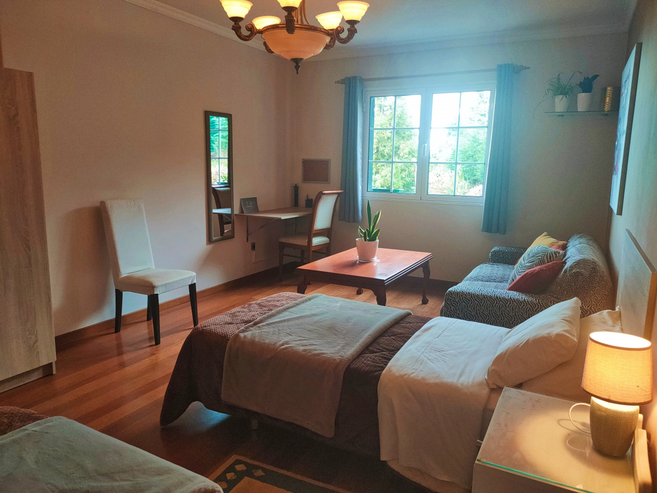 Bed In A 2-Bed Mixed Gender Room - Oustanding Stylish House w/ Coworking + Outdoor Areas - Gallery - 23