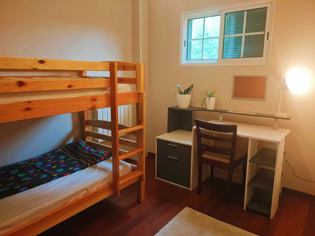 Bed In A 2-Bed Mixed Gender Room - Oustanding Stylish House w/ Coworking + Outdoor Areas - Gallery - 27