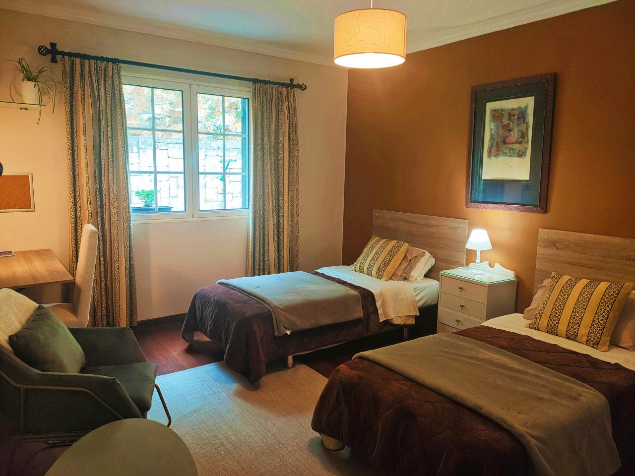 Bed In A 2-Bed Mixed Gender Room - Oustanding Stylish House w/ Coworking + Outdoor Areas - Gallery - 11