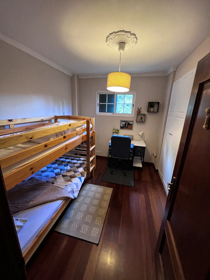 Bed In A 2-Bed Mixed Gender Room - Oustanding Stylish House w/ Coworking + Outdoor Areas - Gallery - 19