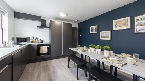 Regents Court - Gallery - 7