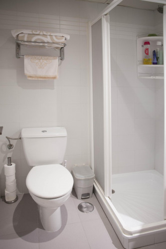 Single bedroom next to Parque Alcosa neighbourhood