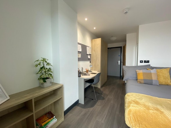  En-Suite Silver  -  Swanston House  - Gallery -  2