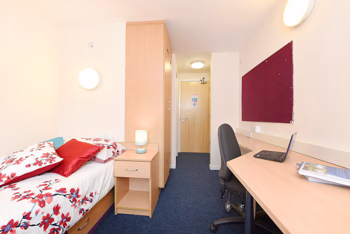 En-Suite Silver - 2
