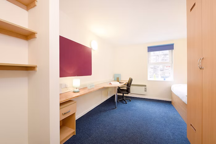 En-Suite Gold - 5