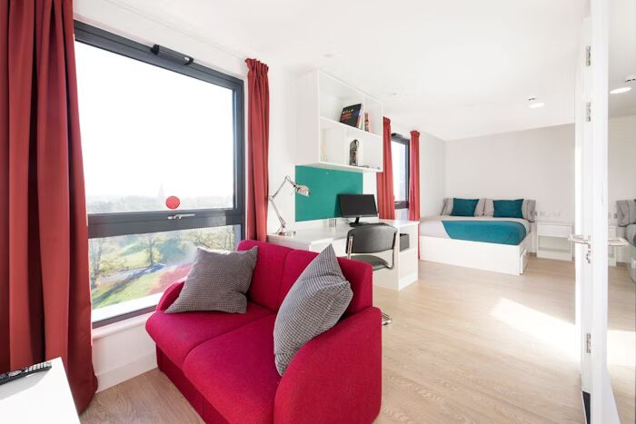  Studio Gold Plus - City View  -  Vincent Place  - Gallery -  1