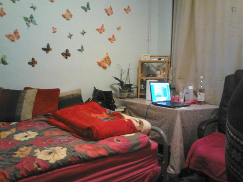 Swell double bedroom near the Upton Park London Underground Station  - Gallery -  2