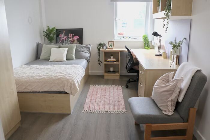  En-Suite Silver Plus  -  Nottingham Two Roost  - Gallery -  3