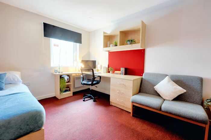 En-Suite Standard - Nottingham Two Roost - Gallery - 2