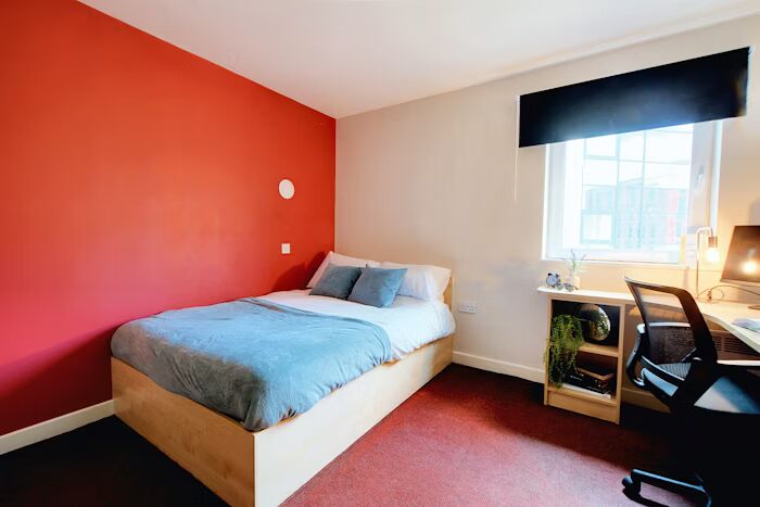 En-Suite Standard - Nottingham Two Roost - Gallery - 1
