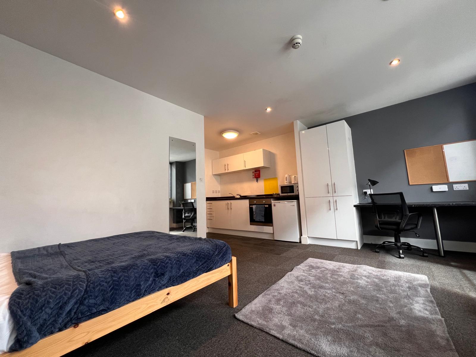  Studio Gold  -  Hydrogen Roost  - Gallery -  3