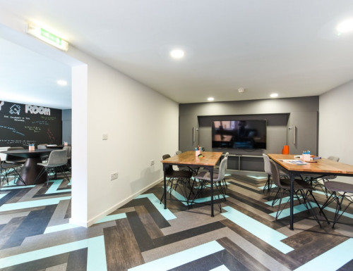 Central Place  - Gallery -  3