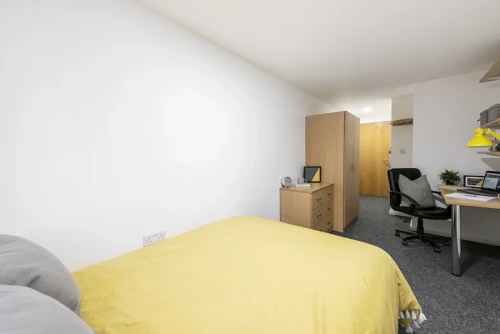Central Place - Gallery - 8