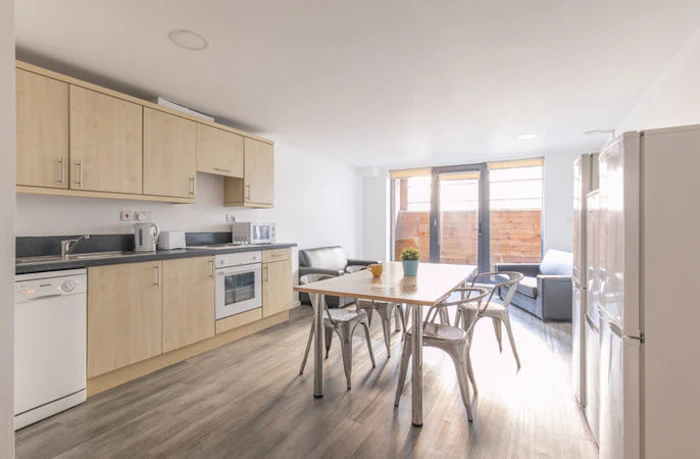  One Bed Apartment  -  Central Place  - Gallery -  3