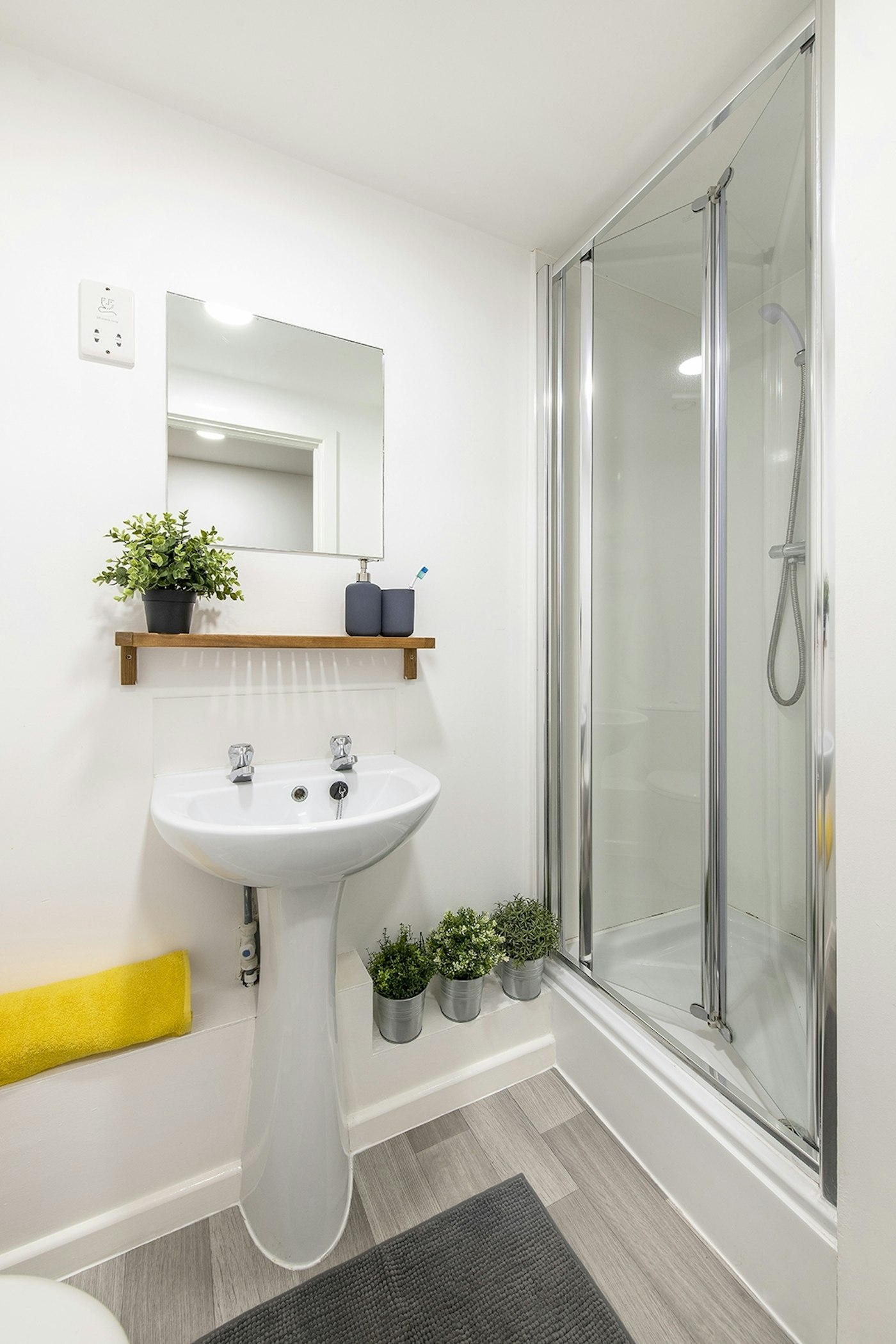  Silver  -  Central Place  - Gallery -  3