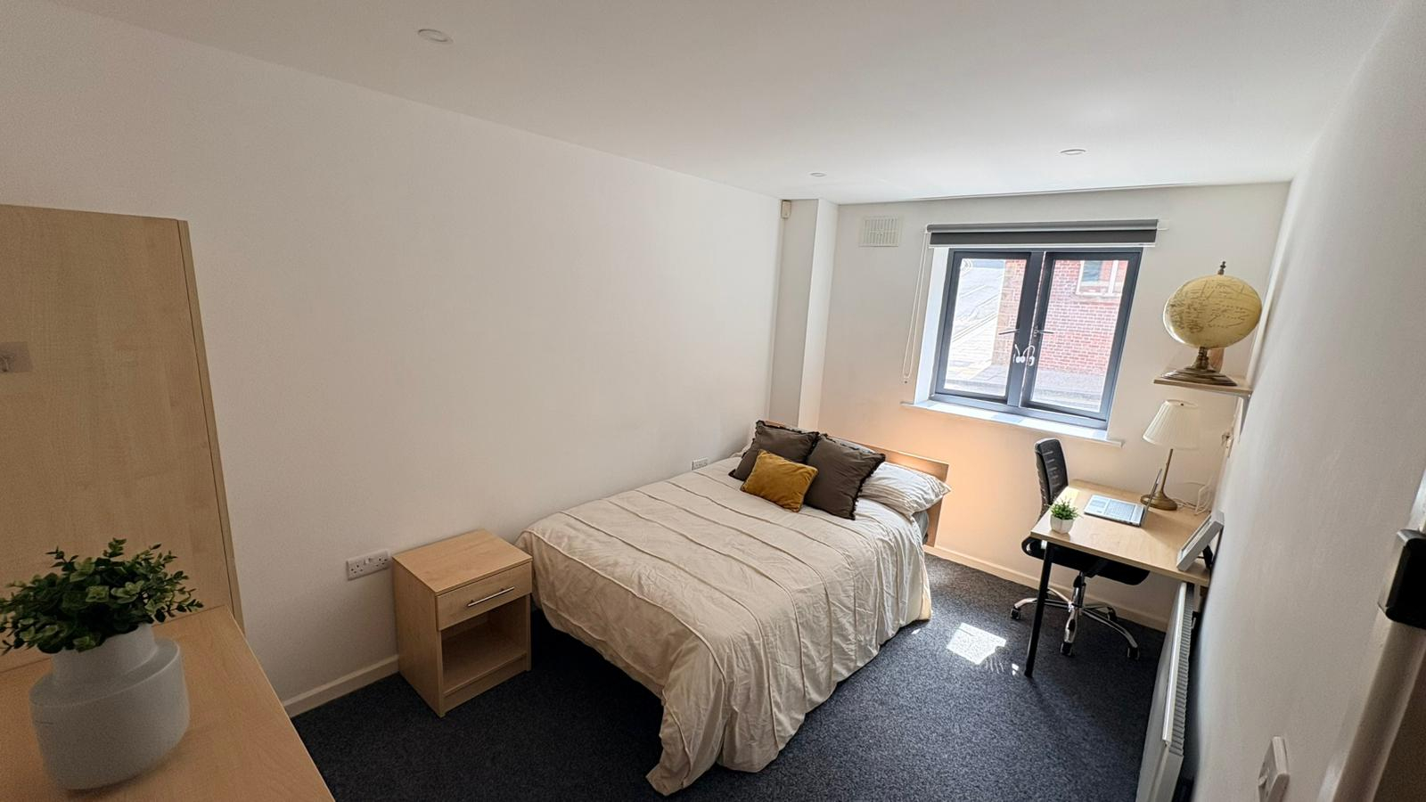 Two Bed Apartment (shared) - Sheffield 2 - Mary Page House Roost - Gallery - 1