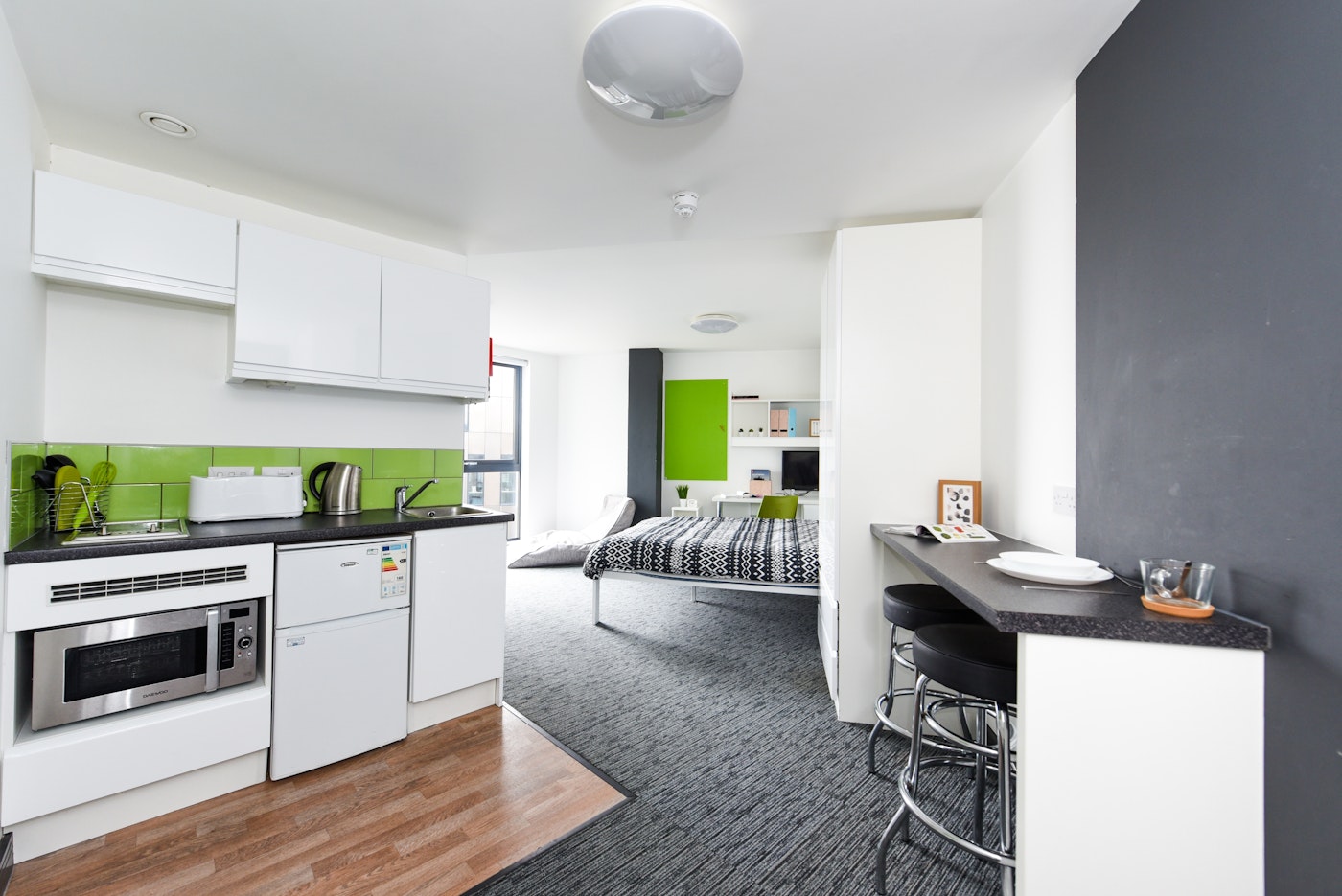  Studio Platinum Plus  -  St James' Point Roost  - Gallery -  3