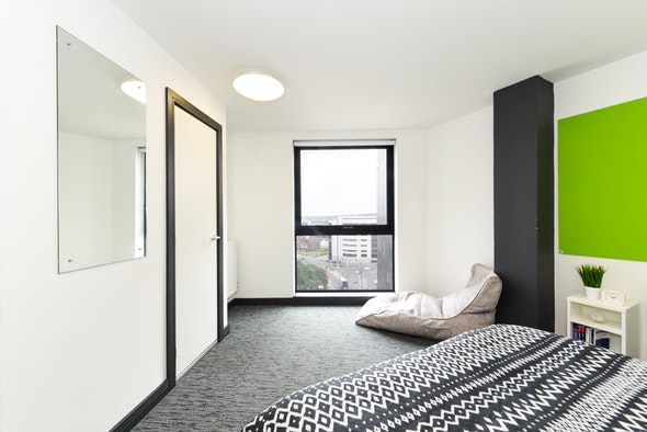  Studio Platinum  -  St James' Point Roost  - Gallery -  4